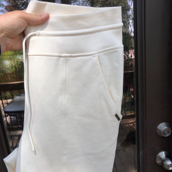 LOLE Easy Jogger Pant- Cream/White- L - Picture 5 of 9
